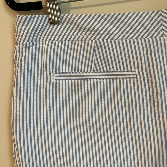 Lily Pulitzer Skort with Octopus Detail - Picture 7 of 9